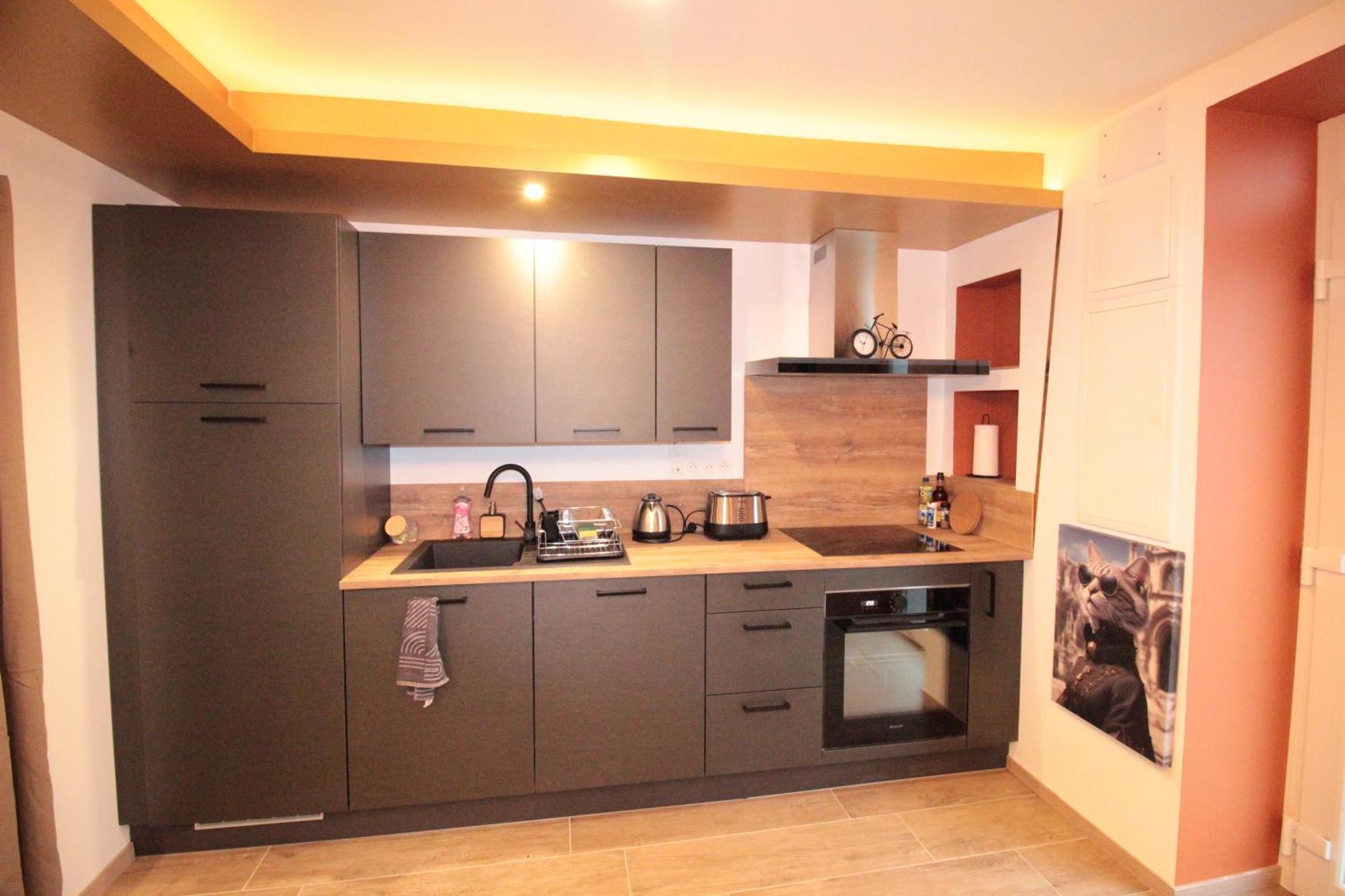 Luxury Studio, Rez De Chaussee, Parking Prive Video Surveillance, Canape Haute Qualite Convertible Couchage 2 Personnes, Centre Ville Proche, Restaurant, Boulangerie 2 Minutes A Pied, Terrasse - 800Metre Carre De Terrain - Gere Par Presta-Zen'Service Верден-сюр-Мёз Экстерьер фото