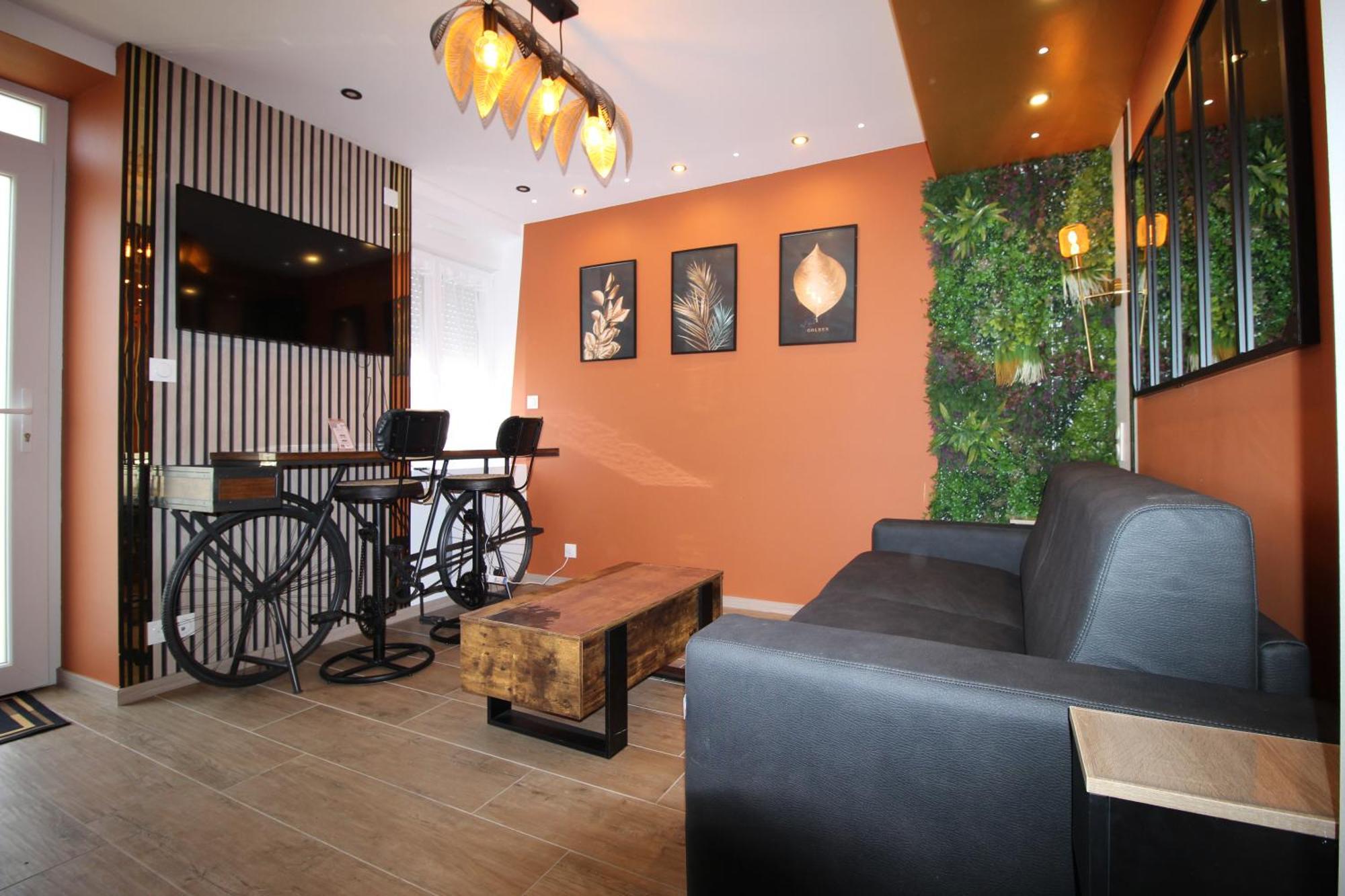 Luxury Studio, Rez De Chaussee, Parking Prive Video Surveillance, Canape Haute Qualite Convertible Couchage 2 Personnes, Centre Ville Proche, Restaurant, Boulangerie 2 Minutes A Pied, Terrasse - 800Metre Carre De Terrain - Gere Par Presta-Zen'Service Верден-сюр-Мёз Экстерьер фото